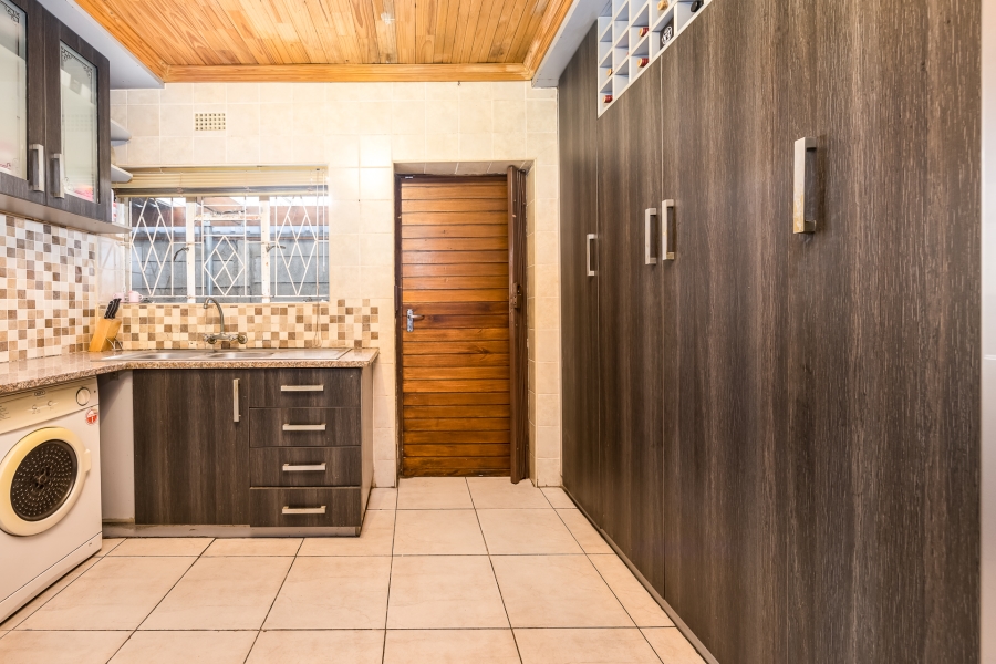 3 Bedroom Property for Sale in Belhar Western Cape